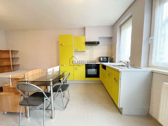 Kiadó téglalakás, albérlet, Debrecenben 170 E Ft / hó, 1 szobás