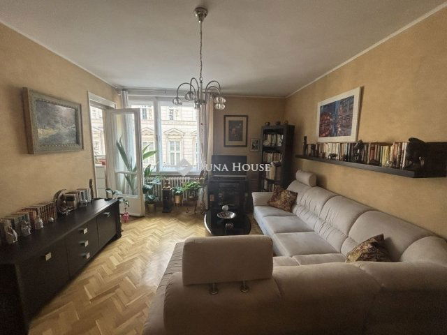 Eladó téglalakás, Budapesten, V. kerületben 89.9 M Ft, 2 szobás