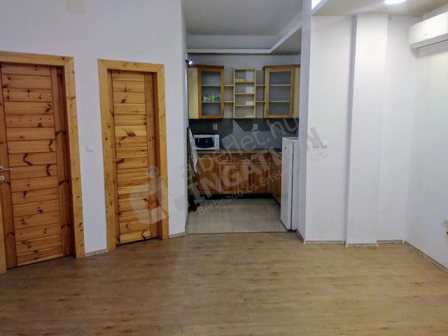 Kiadó iroda, Budapesten, XIV. kerületben 250 E Ft / hó, 3 szobás