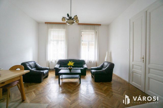 Kiadó téglalakás, albérlet, Győrött 220 E Ft / hó, 3 szobás