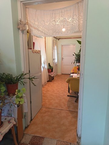 Eladó családi ház, Kadarkúton 22 M Ft, 3 szobás