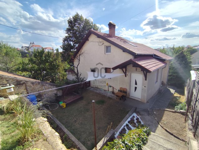 Eladó családi ház, Veszprémben 195 M Ft, 5 szobás