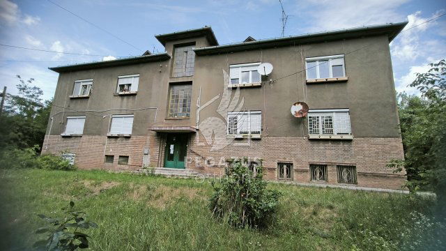 Eladó téglalakás, Ózdon, Alkotmány úton 12 M Ft, 3+1 szobás