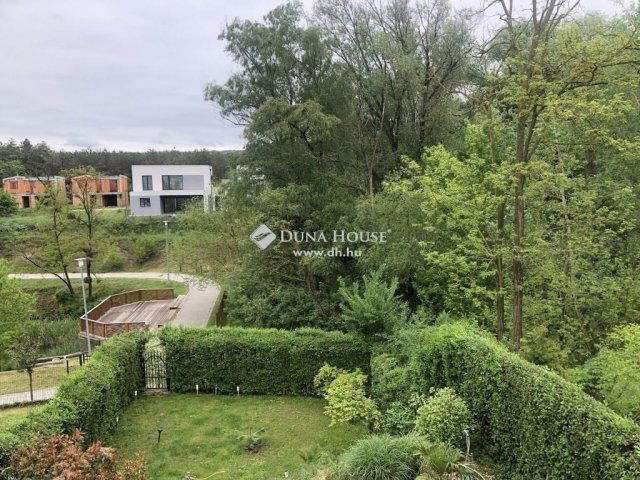 Eladó ikerház, Mogyoródon 194.95 M Ft, 4 szobás