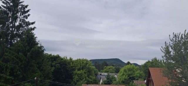 Eladó családi ház, Leányfaluban 285 M Ft, 5 szobás