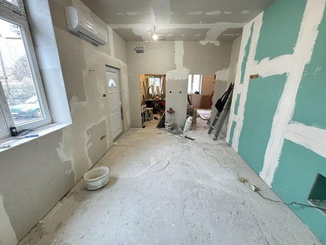 Eladó családi ház, Budapesten, IV. kerületben, Tomori utcában