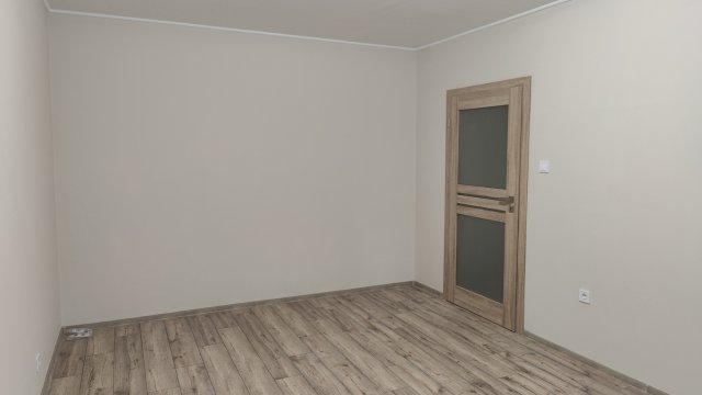 Eladó panellakás, Békéscsabán, Gábor Áron utcában 48.9 M Ft