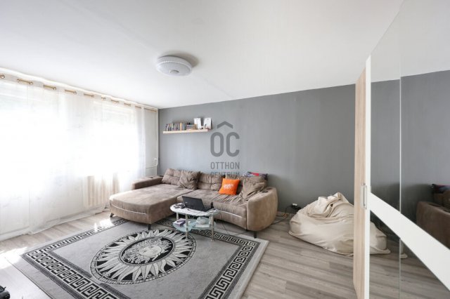 Eladó panellakás, Budapesten, XXI. kerületben 65 M Ft, 3 szobás