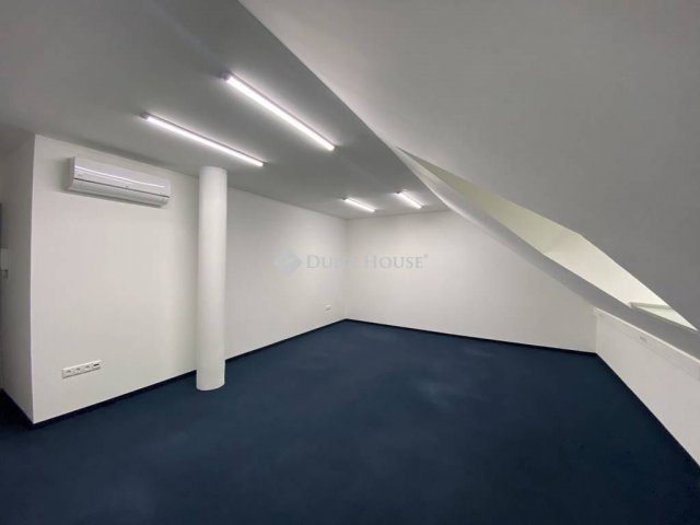 Kiadó iroda, Győrött, Liszt Ferenc utcában 52 E Ft / hó