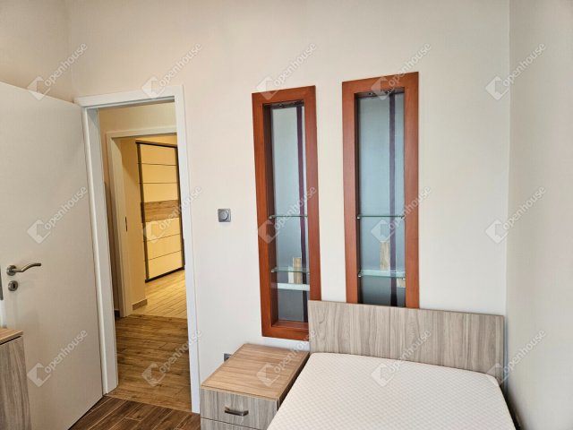 Kiadó téglalakás, albérlet, Győrött 200 E Ft / hó, 3 szobás