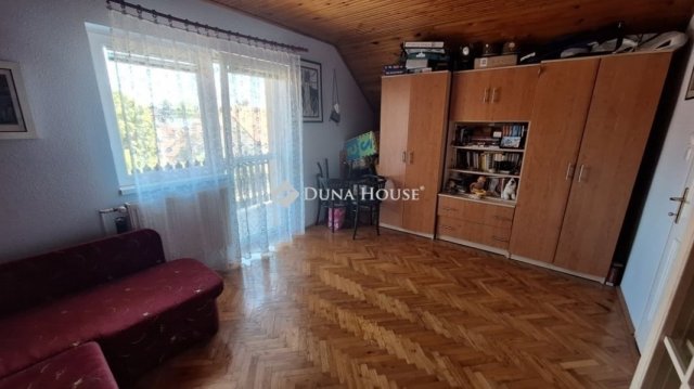 Eladó családi ház, Székesfehérvárott 125 M Ft, 6 szobás