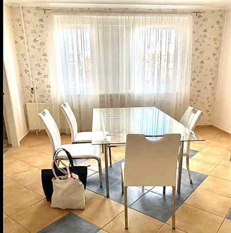 Kiadó panellakás, albérlet, Debrecenben, Károlyi Mihály utcában