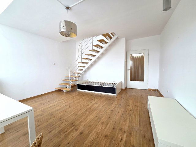 Kiadó téglalakás, albérlet, XV. kerületben, Illyés Gyula utcában