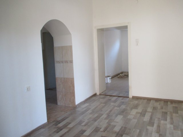 Eladó családi ház, Gádoroson 11.5 M Ft, 3 szobás