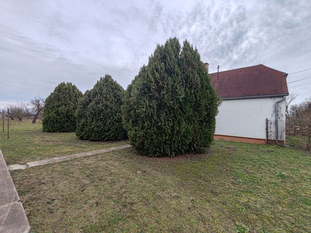 Eladó családi ház, Győrött 70 M Ft, 3 szobás