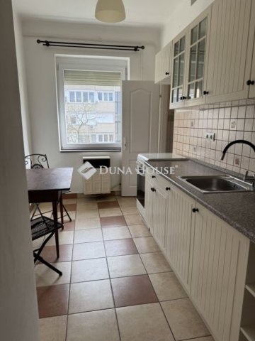 Eladó téglalakás, Szigetszentmiklóson 45.9 M Ft, 1 szobás