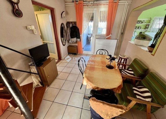 Eladó családi ház, Kecskeméten 74.9 M Ft, 4 szobás