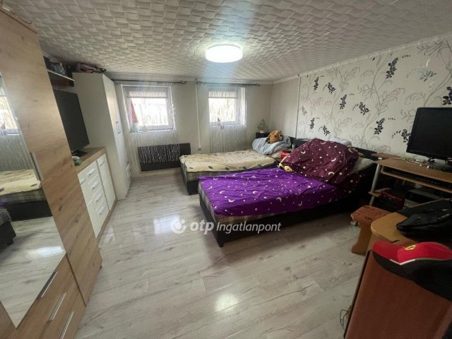 Eladó családi ház, Tápiógyörgyén 14.9 M Ft, 2 szobás