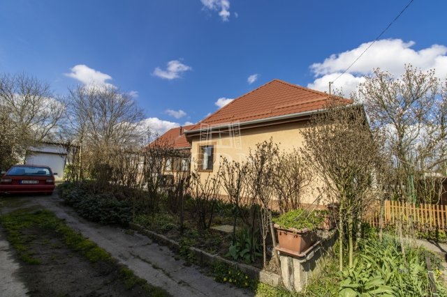 Eladó családi ház, Püspökhatvanon 36 M Ft, 3 szobás