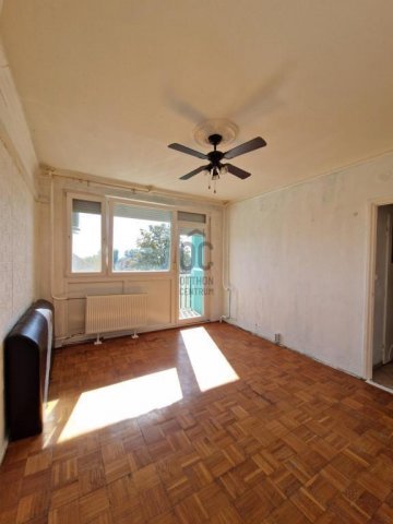 Eladó panellakás, Cegléden 41.5 M Ft, 2 szobás