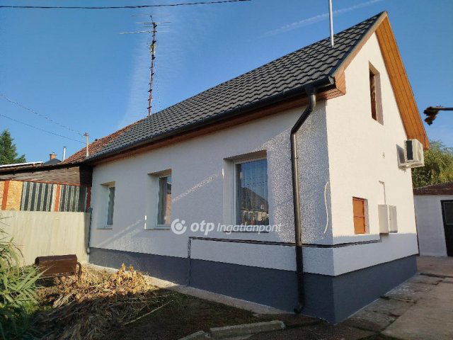 Eladó családi ház, Debrecenben 55.5 M Ft, 2 szobás