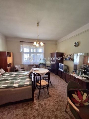 Eladó családi ház, Debrecenben 36.9 M Ft, 1 szobás