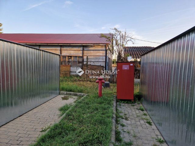 Eladó ipari ingatlan, Abonyban 295 M Ft / költözzbe.hu