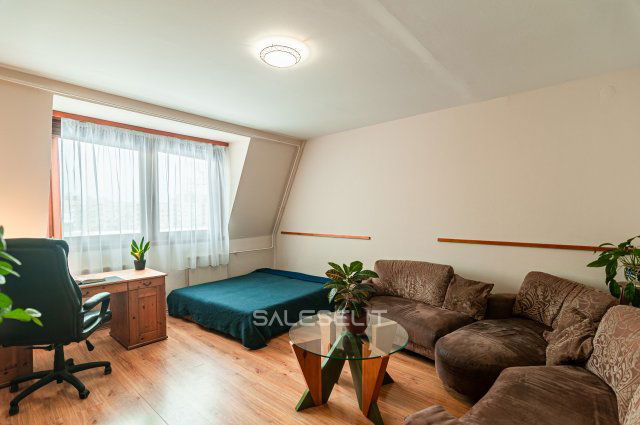 Eladó téglalakás, Debrecenben 65 M Ft, 2 szobás