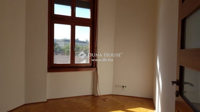 Eladó téglalakás, Budapesten, II. kerületben 89.9 M Ft, 2 szobás