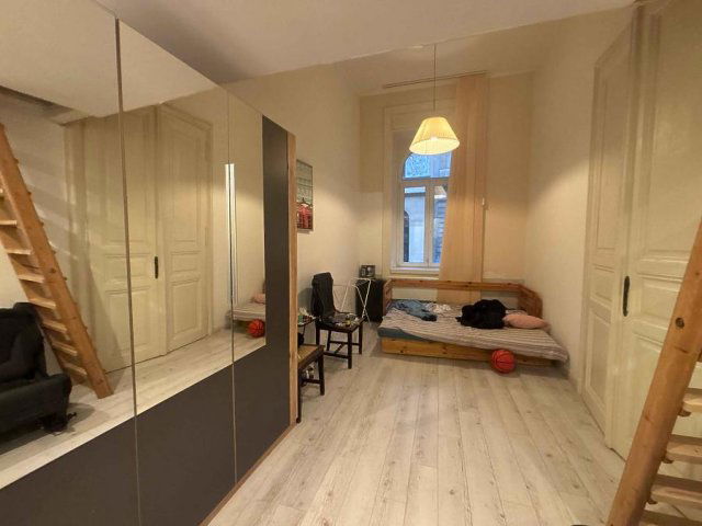 Eladó téglalakás, Budapesten, VI. kerületben, Eötvös utcában