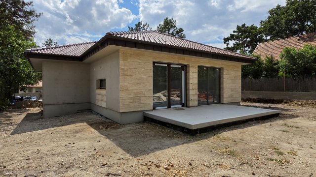 Eladó családi ház, Érden 219.9 M Ft, 5 szobás