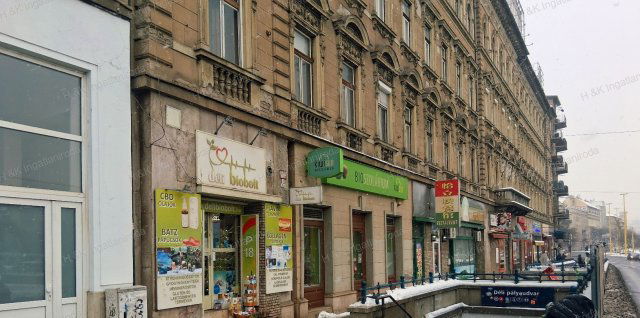 Eladó üzlethelyiség, Budapesten, XII. kerületben 160 M Ft