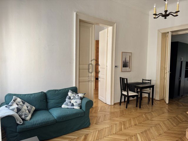 Eladó téglalakás, Budapesten, VI. kerületben 84.9 M Ft, 3 szobás