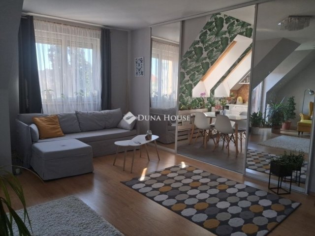 Eladó téglalakás, Budapesten, IV. kerületben 99.9 M Ft, 3 szobás