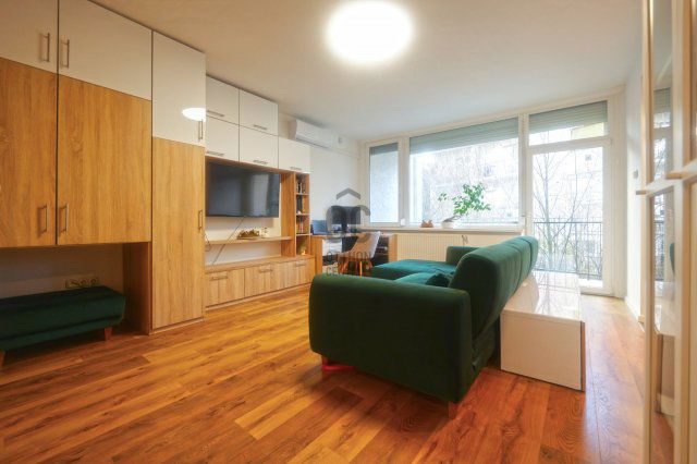 Eladó téglalakás, Budapesten, XII. kerületben 170 M Ft, 3 szobás