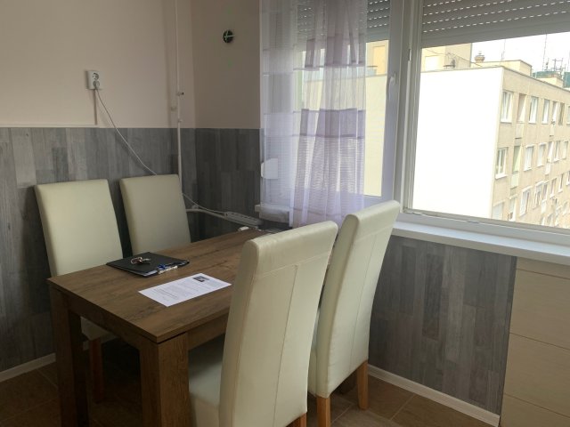 Eladó panellakás, Egerben 41.9 M Ft, 1+2 szobás