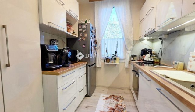 Eladó téglalakás, Szombathelyen, Stromfeld Aurél utcában