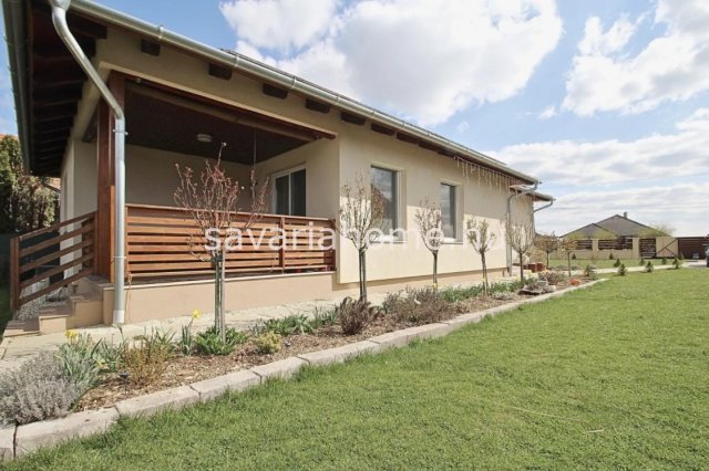 Eladó családi ház, Szombathelyen 124.9 M Ft, 3 szobás