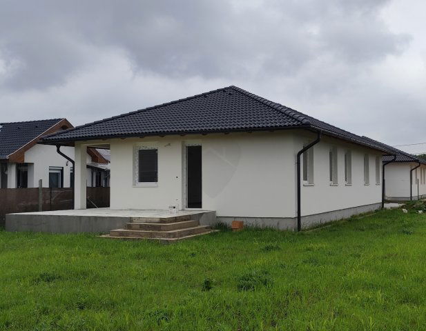 Eladó családi ház, Szigetcsépen 88.9 M Ft, 5 szobás