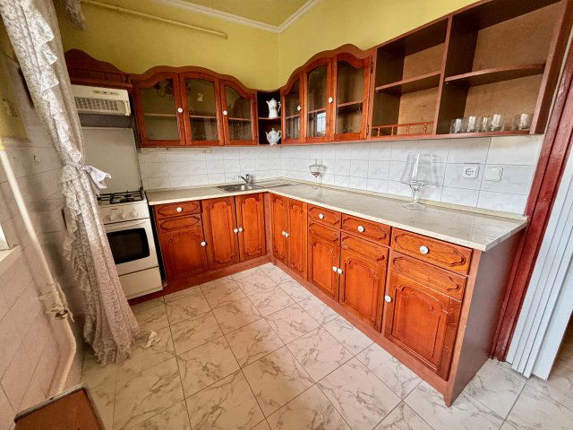 Eladó téglalakás, Nyíregyházán 55.5 M Ft, 3 szobás