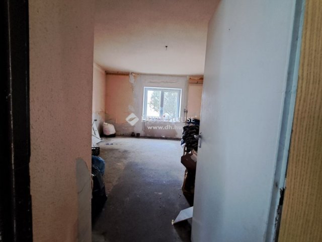 Eladó családi ház, Sárbogárdon 26.125 M Ft, 4 szobás