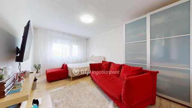 Eladó panellakás, Miskolcon 28.5 M Ft, 2 szobás