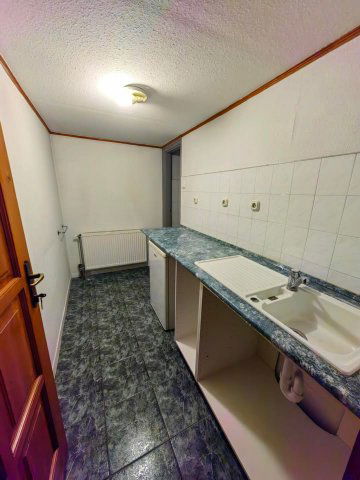 Eladó üzlethelyiség, XIII. kerületben, Vőlegény utcában