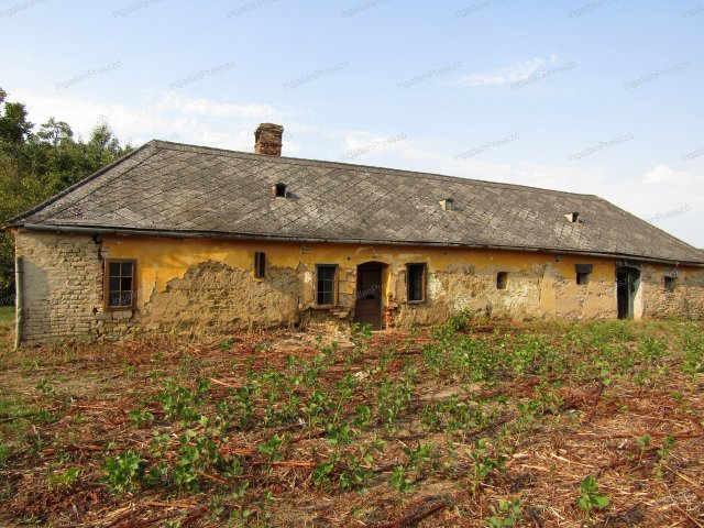 Eladó családi ház, Zalaerdődön 4.5 M Ft, 2 szobás