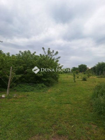 Eladó családi ház, Baracskán 57.9 M Ft, 4 szobás