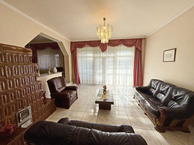 Eladó sorház, Hajdúszoboszlón 93.9 M Ft, 4 szobás