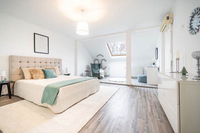 Eladó téglalakás, Szegeden 99 M Ft, 3 szobás