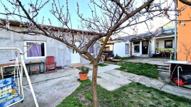 Eladó családi ház, Budapesten, XX. kerületben 150 M Ft, 6 szobás