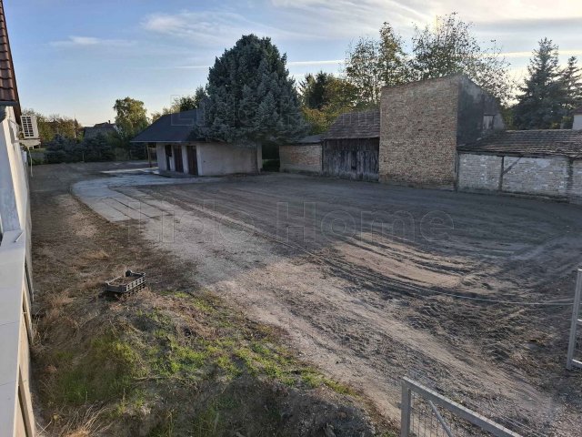 Eladó telek, Győrújfalun 59.9 M Ft / költözzbe.hu