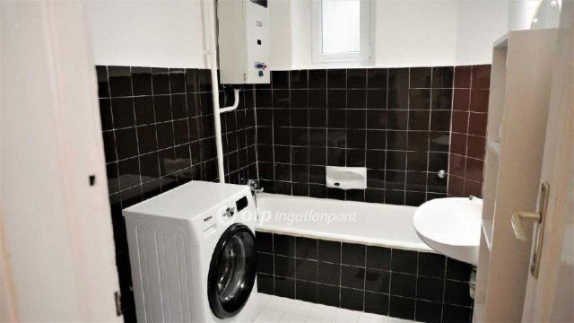 Eladó téglalakás, Budapesten, V. kerületben 86.9 M Ft, 2 szobás